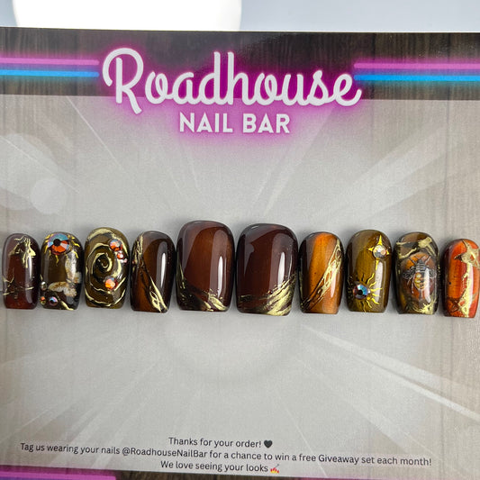 Whimsy Gothic Press-On Nails | Witchy
Cat Eye Aura with Crystals & Gold
Celestial Art | Handmade Alt Nails UK |
Autumn cottagecore Nails