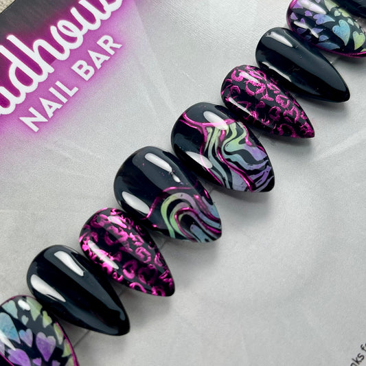 Auntie's Heartbreak Galentine’s Press-On Nails – Retro Black & Candy Abstract Hearts (10pcs)