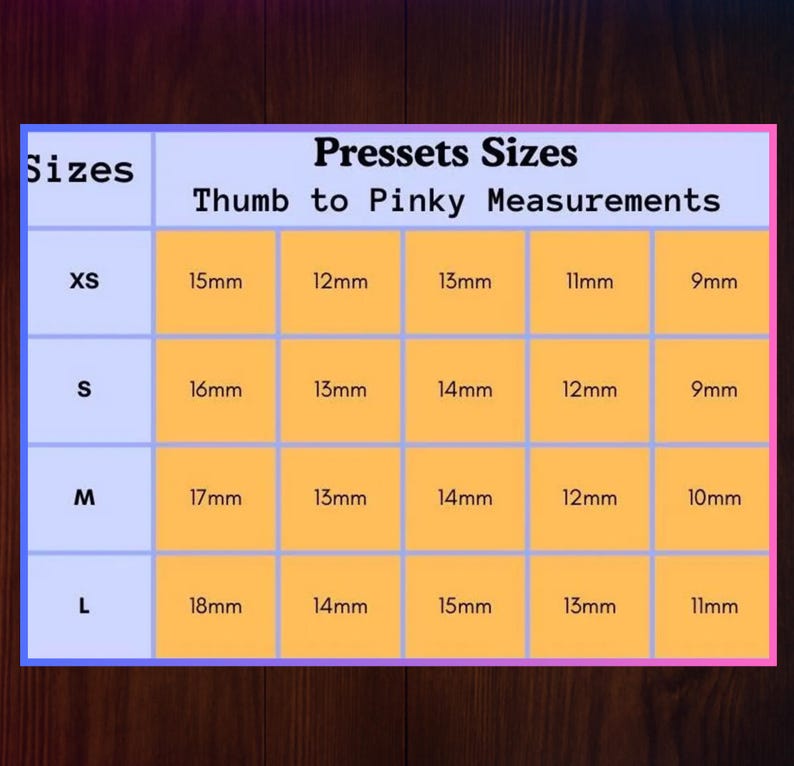 Emerald Snowfall Press-On Nails – Christmas Frost Edition (10pcs)