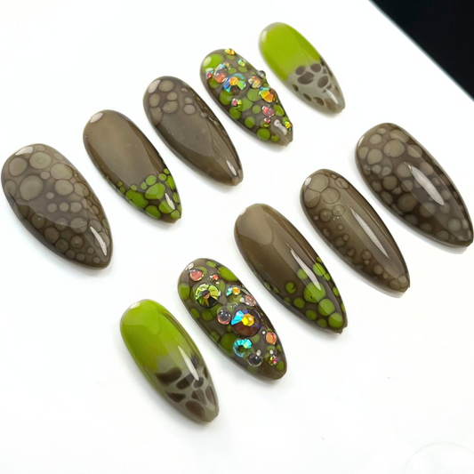 Swamp Aesthetic Frog Press-On Nails – Cottagecore Grunge in a Custom 10pc Set