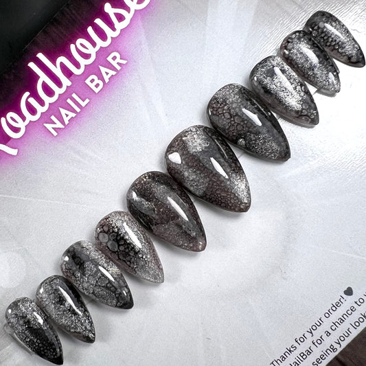 Molten Silver Luxury Press-On Nails - 10pc Nail Set