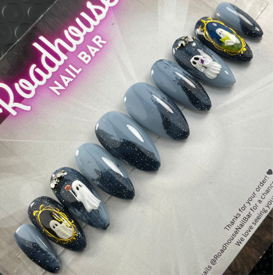Ghost Gothic Press-On Nails – Hand-Painted Halloween Spooky Cute Alt Set (10pcs)