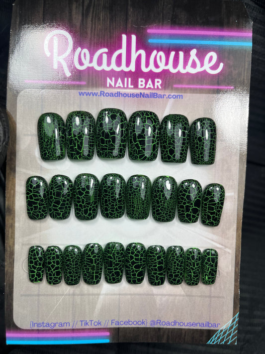 Green Crackle Effect Press-On Nails – Short Square Gothic Grunge Set (24pcs)