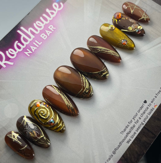 Whimsy Gothic Press-On Nails | Witchy
Cat Eye Aura with Crystals & Gold
Celestial Art | Handmade Alt Nails UK |
Autumn cottagecore Nails