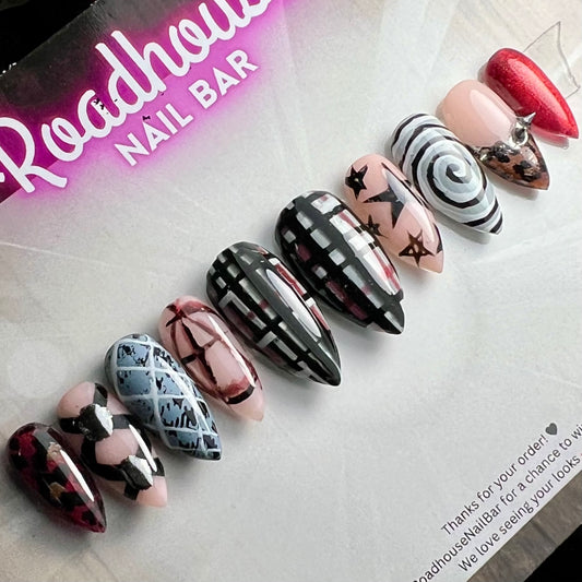 Punk Rock Anarchy Press-On Nails – Grunge Plaid & Studded Design (10pcs)