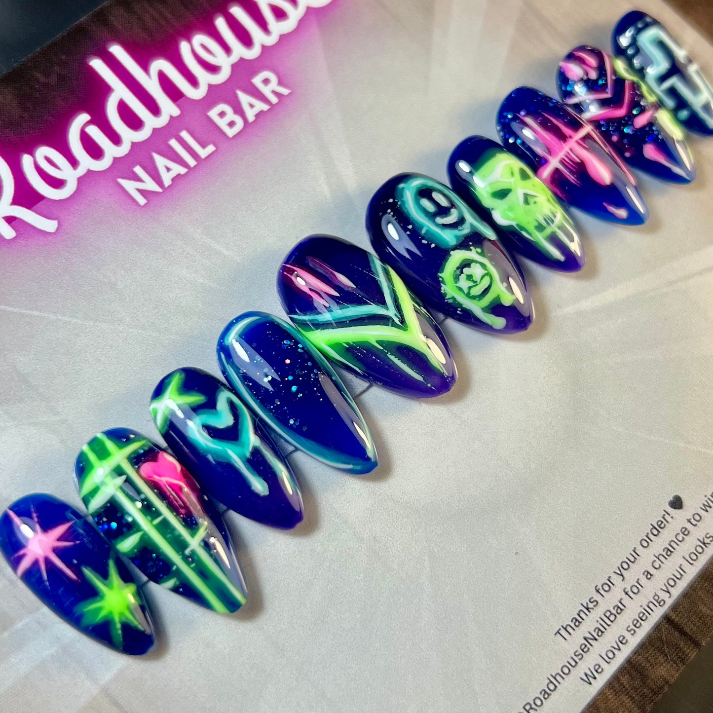 UV Reactive Cyberpunk Press-On Nails – Neon Glitch Graffiti (10pcs)