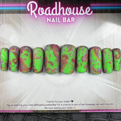 Sour Pop | Psychedelic Green Press-On Nails