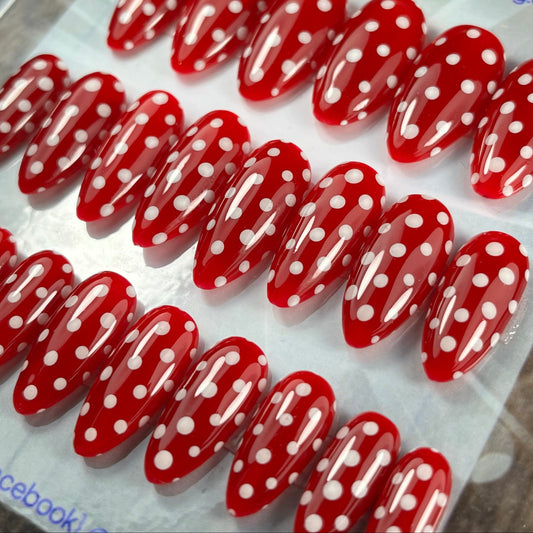 Vintage Classic Red Rockabilly Retro Press-On Nails. (24pcs)