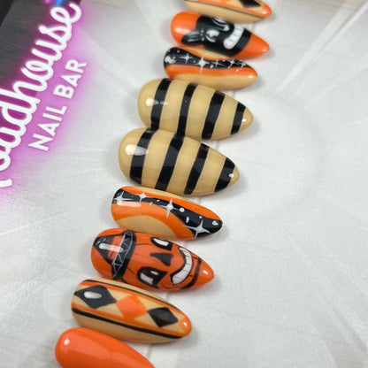 🎃 Retro Spooky Halloween Press-On Nails – 1950s Vintage Cartoon Vibes (10pcs)