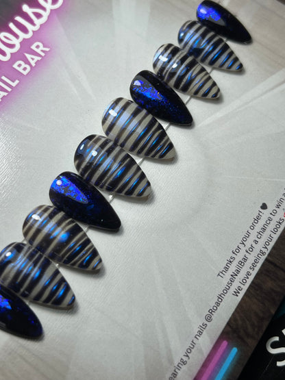 Blueberry Glaze - Blue Chrome Press-On Nails