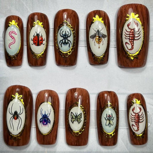 Custom Gothic Insect & Arachnid Press-On Nails – Victorian Bug & Spider Oddities Art (10pcs)