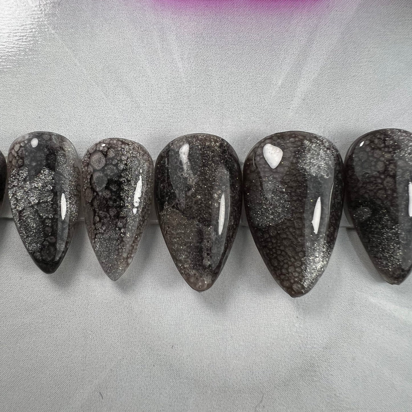 Molten Silver Luxury Press-On Nails - 10pc Nail Set