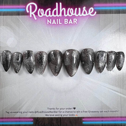 Molten Silver Luxury Press-On Nails - 10pc Nail Set