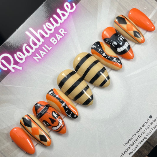 🎃 Retro Spooky Halloween Press-On Nails – 1950s Vintage Cartoon Vibes (10pcs)