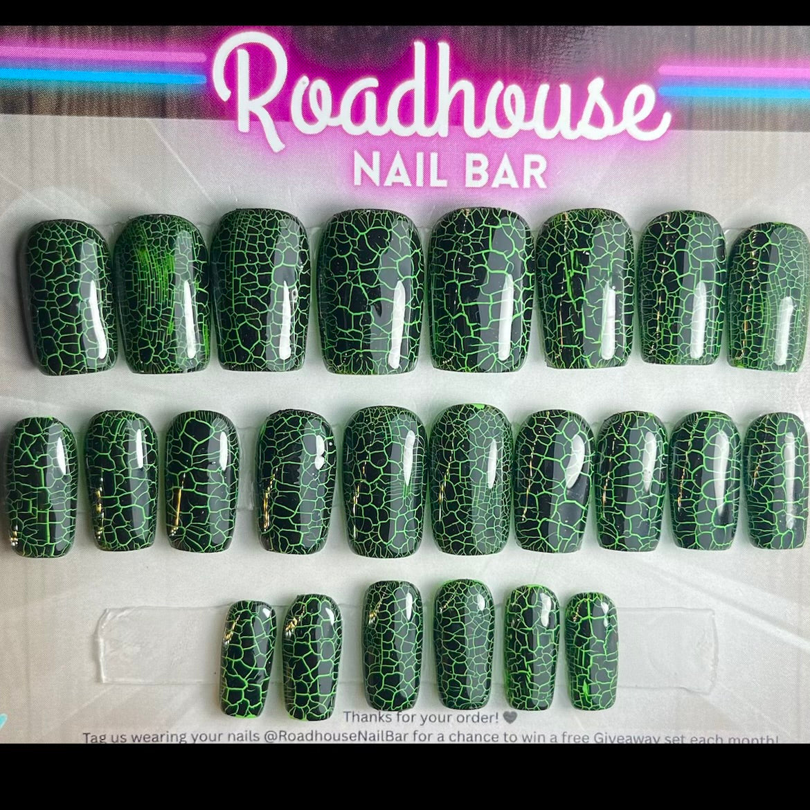 Green Crackle Effect Press-On Nails – Short Square Gothic Grunge Set (24pcs)