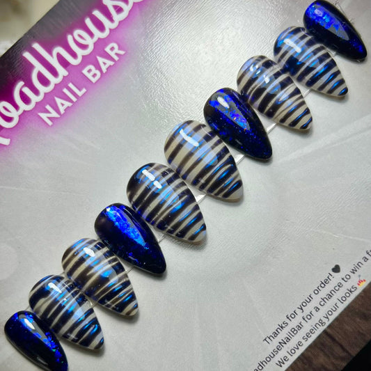 Blueberry Glaze - Blue Chrome Press-On Nails