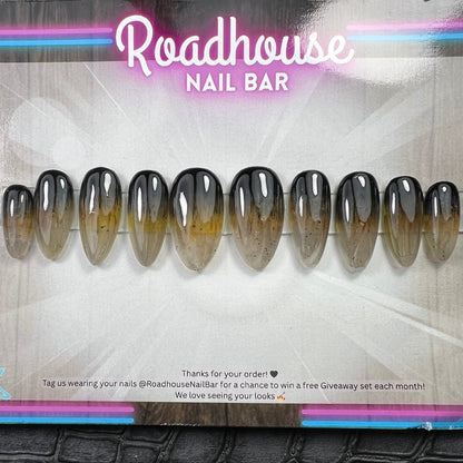 Luxe Wolf Claw Press-On Nails – Wiccan Nature-Inspired Ombré Set (10pcs)