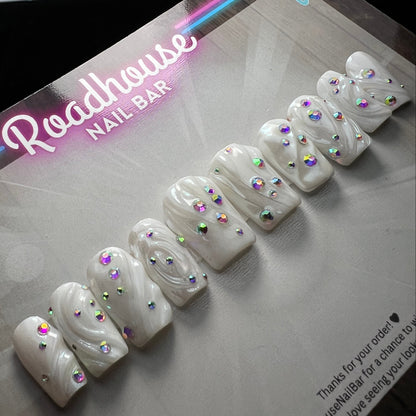 Pearly Marshmallow – 3D Pearl Press-On Nails