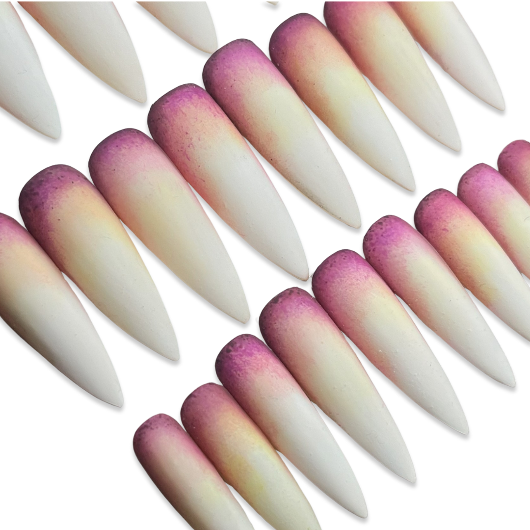 Nosferatu Ombre Press-On Nails – Gothic Sunset Vampire Gradient in Stiletto Shape (24pcs)