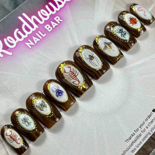 Custom Gothic Insect & Arachnid Press-On Nails – Victorian Bug & Spider Oddities Art (10pcs)